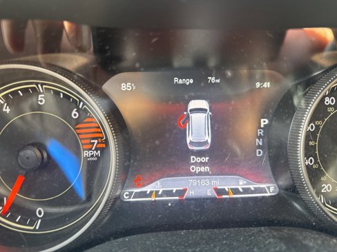 Used 2016 Jeep Cherokee Limited image 4