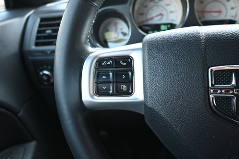 Used 2011 Dodge Challenger image 18