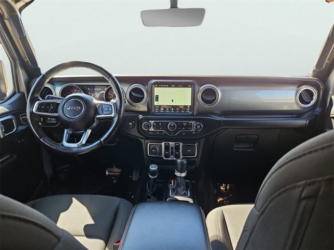 Used 2020 Jeep Wrangler Unlimited Sahara image 11