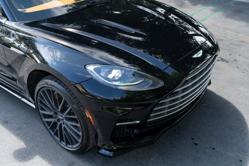 Used 2025 Aston Martin DBX 707 image 9