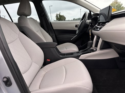 Used 2023 Toyota Corolla Cross L image 30