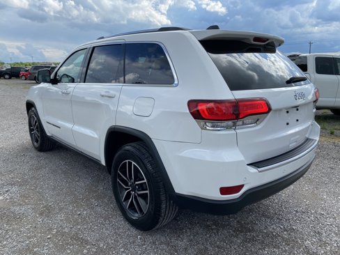 Used 2021 Jeep Grand Cherokee Laredo image 7