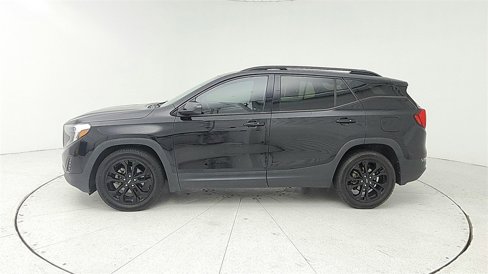 Used 2020 GMC Terrain SLE w/ Driver Convenience Package image 2
