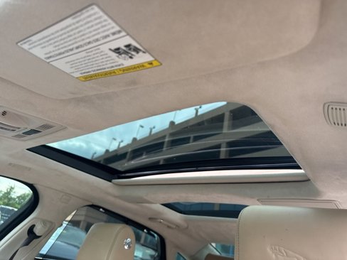 Used 2015 Jaguar XJ L Portfolio image 12