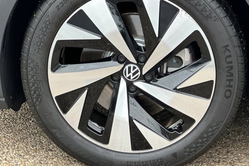 Certified 2021 Volkswagen ID.4 Pro S w/ Gradient Package image 27