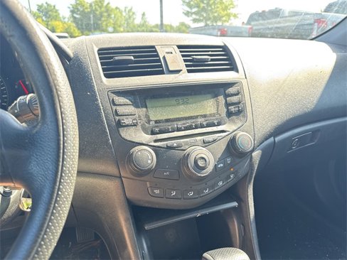 Used 2004 Honda Accord LX image 15