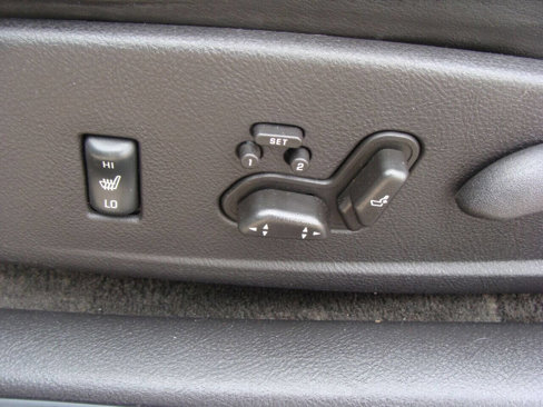 Used 2004 Chevrolet SSR w/ Preferred Equipment Group image 18