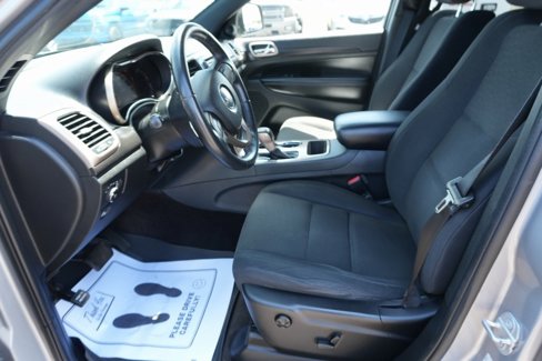 Used 2016 Jeep Grand Cherokee Laredo w/ Quick Order Package 23E image 13