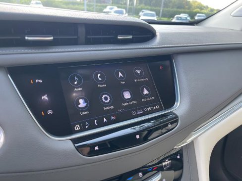Used 2020 Cadillac XT5 Premium Luxury image 10