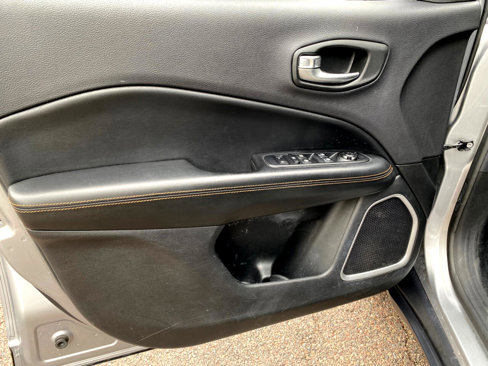 Used 2017 Jeep Compass Limited w/ Navigation Group image 29
