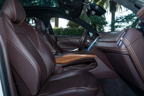 Used 2021 Aston Martin DBX image 15