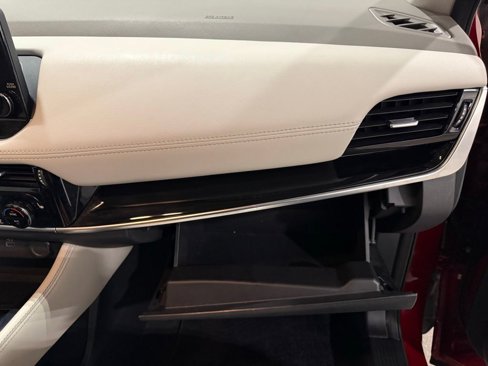 Used 2023 Nissan Rogue SL image 30