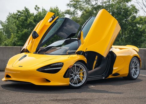 New 2025 McLaren 750S image 2