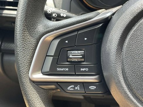 Used 2021 Subaru Crosstrek 2.0i image 16