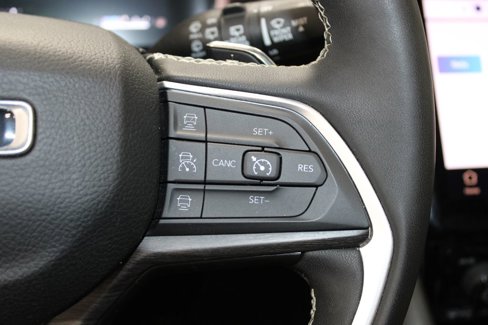 Used 2024 Jeep Grand Cherokee Limited 4xe image 31