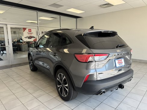 Used 2022 Ford Escape SEL w/ Technology Package image 30