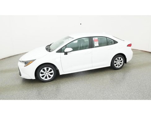 New 2025 Toyota Corolla LE image 2