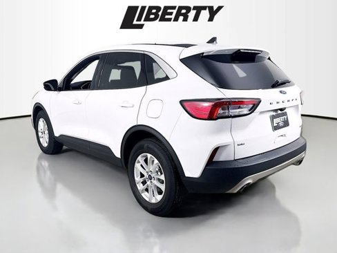 Used 2021 Ford Escape SE image 5