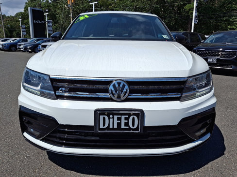 Used 2021 Volkswagen Tiguan SE R-Line image 2
