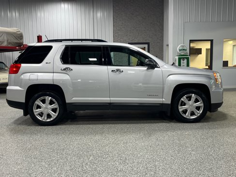 Used 2017 GMC Terrain SLT w/ Open Road Package image 6