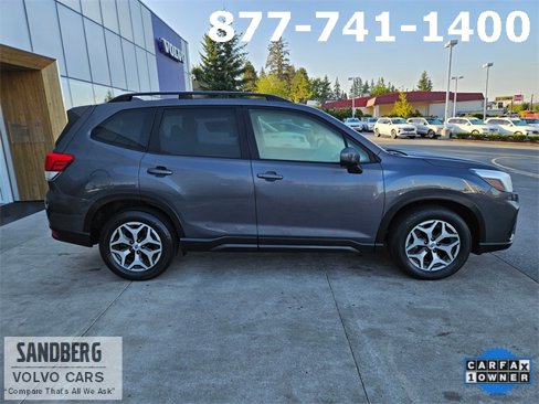 Used 2020 Subaru Forester Premium image 4