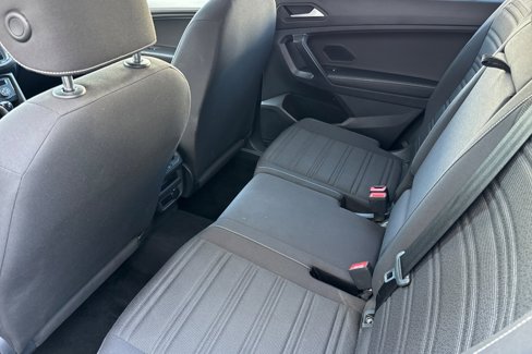 Used 2022 Volkswagen Tiguan S image 12