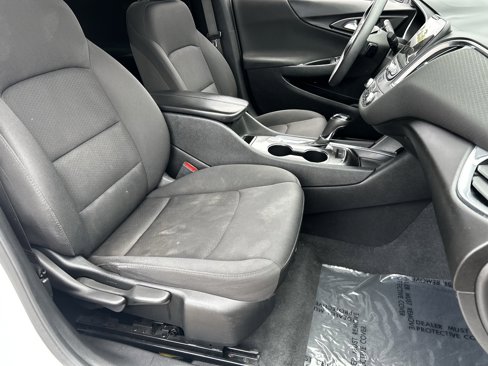 Used 2020 Chevrolet Malibu LT image 9