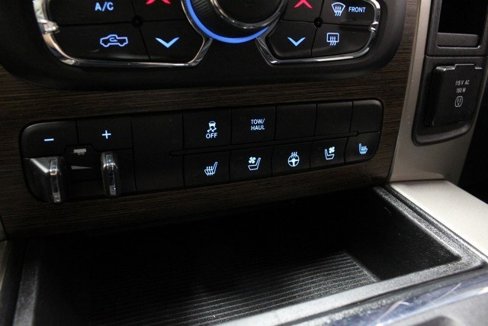 Used 2014 RAM 1500 Laramie image 29