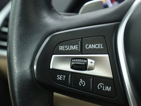Used 2022 BMW X5 sDrive40i w/ Premium Package image 11