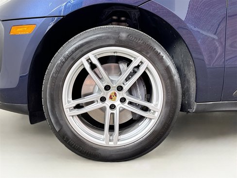 Certified 2022 Porsche Macan image 25