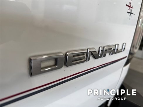 Used 2020 GMC Canyon Denali image 12