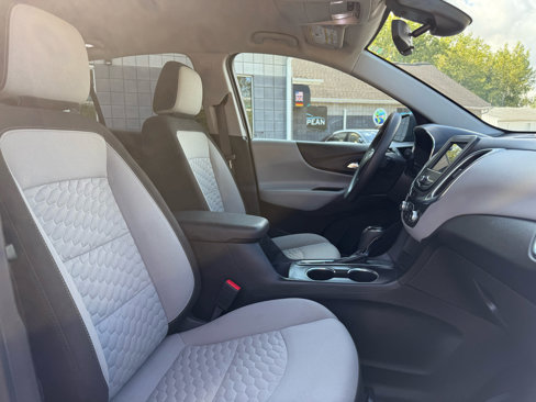 Used 2020 Chevrolet Equinox LS w/ LS Convenience Package image 11