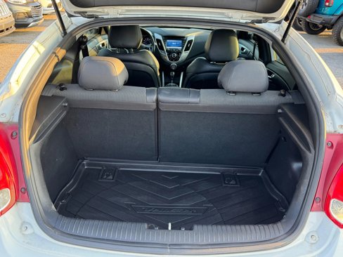Used 2015 Hyundai Veloster w/ Option Group 02 image 15