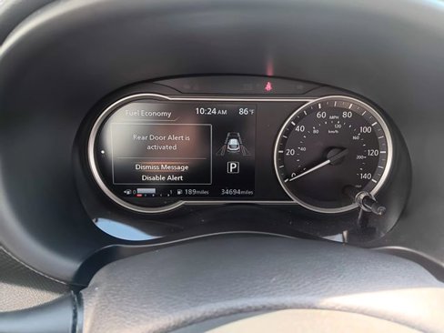Used 2020 Nissan Kicks SV image 15