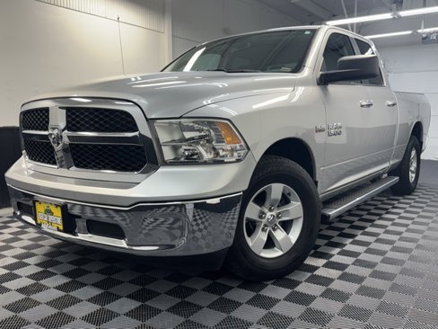 Used 2016 RAM 1500 Classic SLT image 3