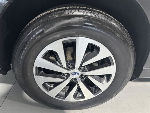 Used 2020 Subaru Outback Premium image 41