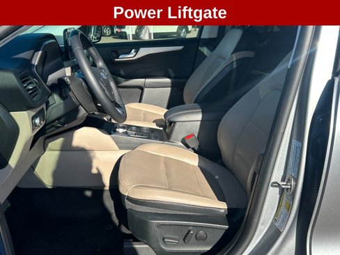 Used 2022 Ford Escape SEL image 11