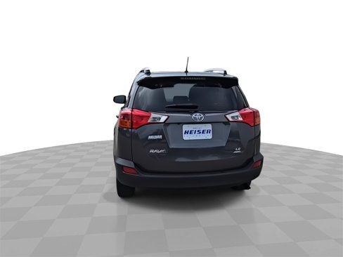 Used 2015 Toyota RAV4 LE image 7