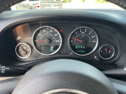 Used 2012 Jeep Wrangler Sport w/ Connectivity Group image 28