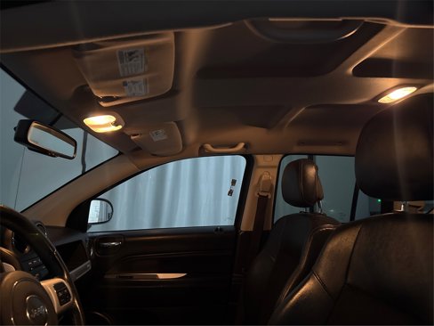 Used 2016 Jeep Compass Latitude image 12