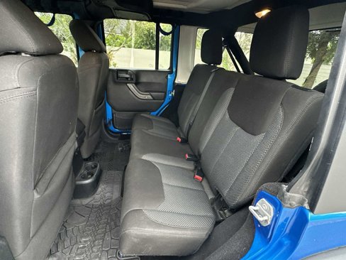 Used 2016 Jeep Wrangler Unlimited Sport image 17