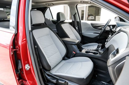 Used 2018 Chevrolet Equinox LT w/ Sun & Infotainment Package image 33
