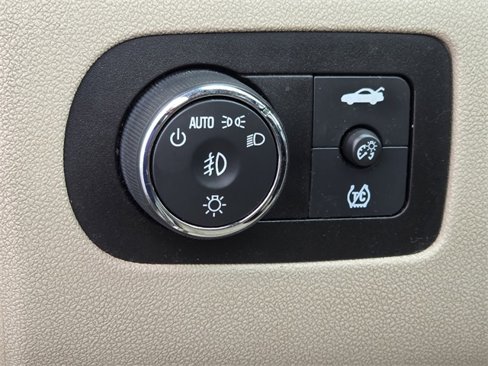 Used 2009 Chevrolet Impala SS w/ Convenience Package image 8