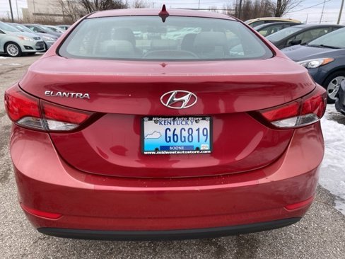 Used 2015 Hyundai Elantra SE image 4