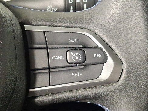 Used 2022 Jeep Compass Latitude image 22