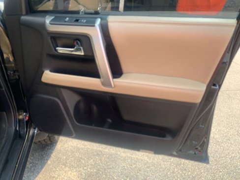 Used 2015 Toyota 4Runner SR5 image 20