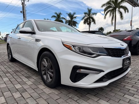 Used 2020 Kia Optima LX image 1