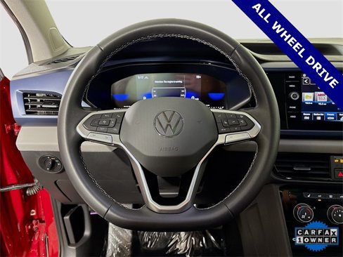 Used 2023 Volkswagen Taos SE image 11