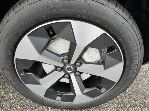 New 2026 Volvo XC40 B4 Plus w/ Protection Package image 31