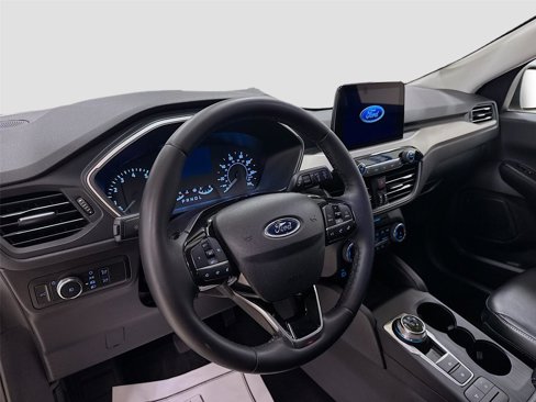 Certified 2022 Ford Escape SEL image 9